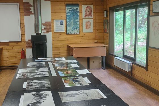 Люди и скалы в работах красноярских художников
