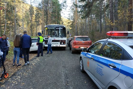 ДТП заблокировало выезд со «Столбов»